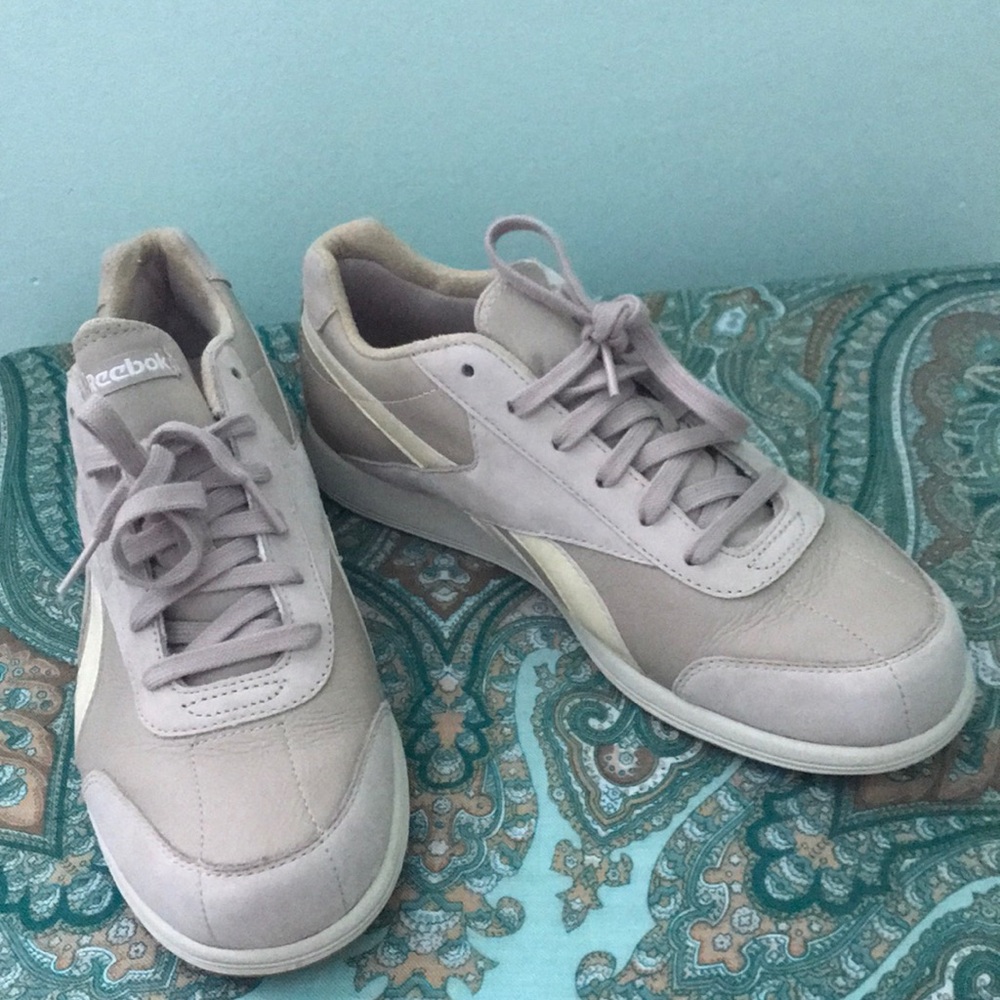 Women Athletic Shoes